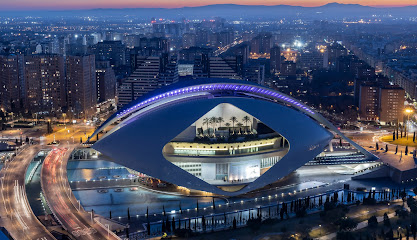 17. Cultural Center (مرکز فرهنگی)